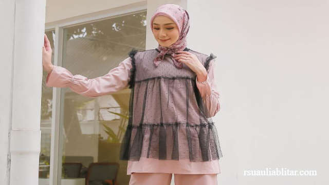 Beberapa Fashion Remaja Hijab yang Patut Kamu Contoh